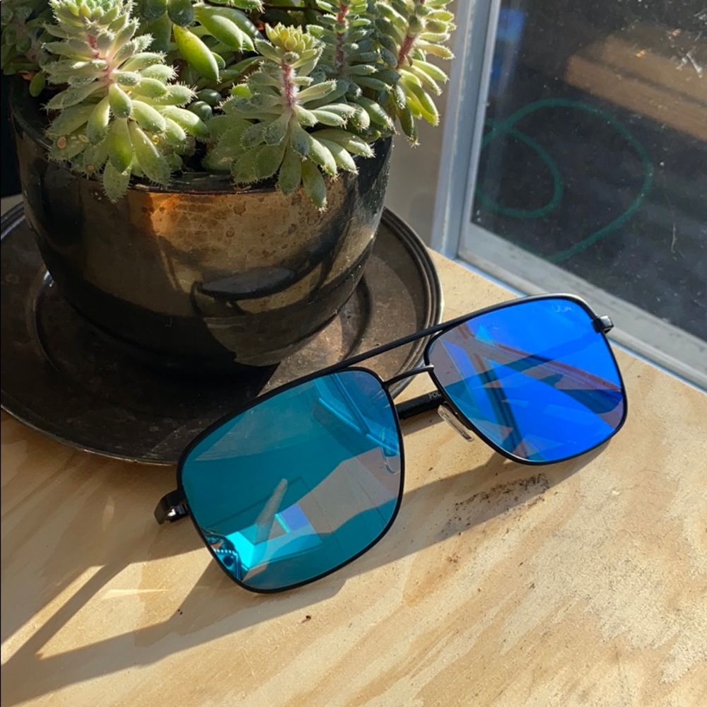 Quay Mirrored, Flat Lens Aviator Sunglasses
